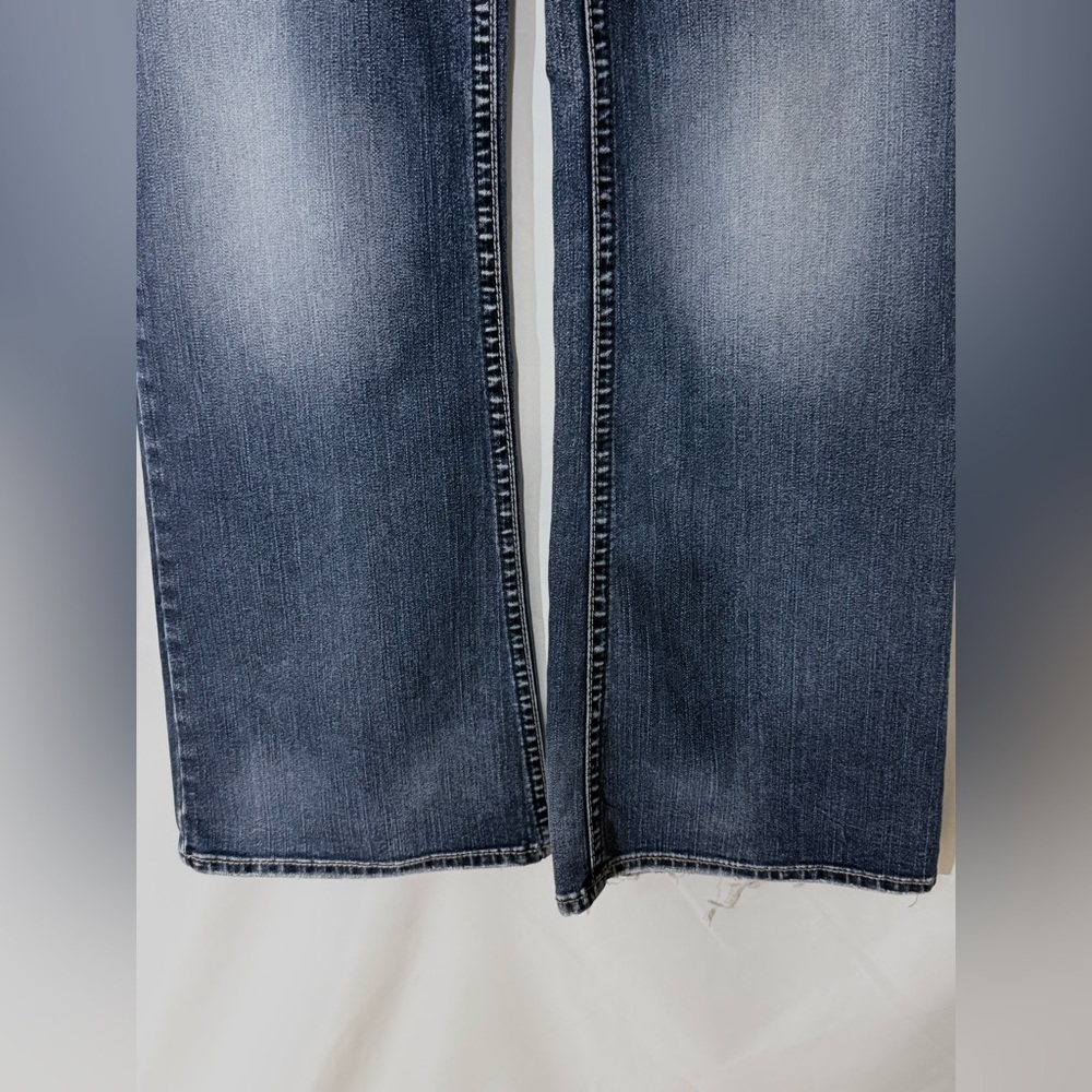 Silver “Tina” Slim Fit Flare Mid Rise Stretchy Figure Flattering Jeans Size 32 - Picture 3 of 14